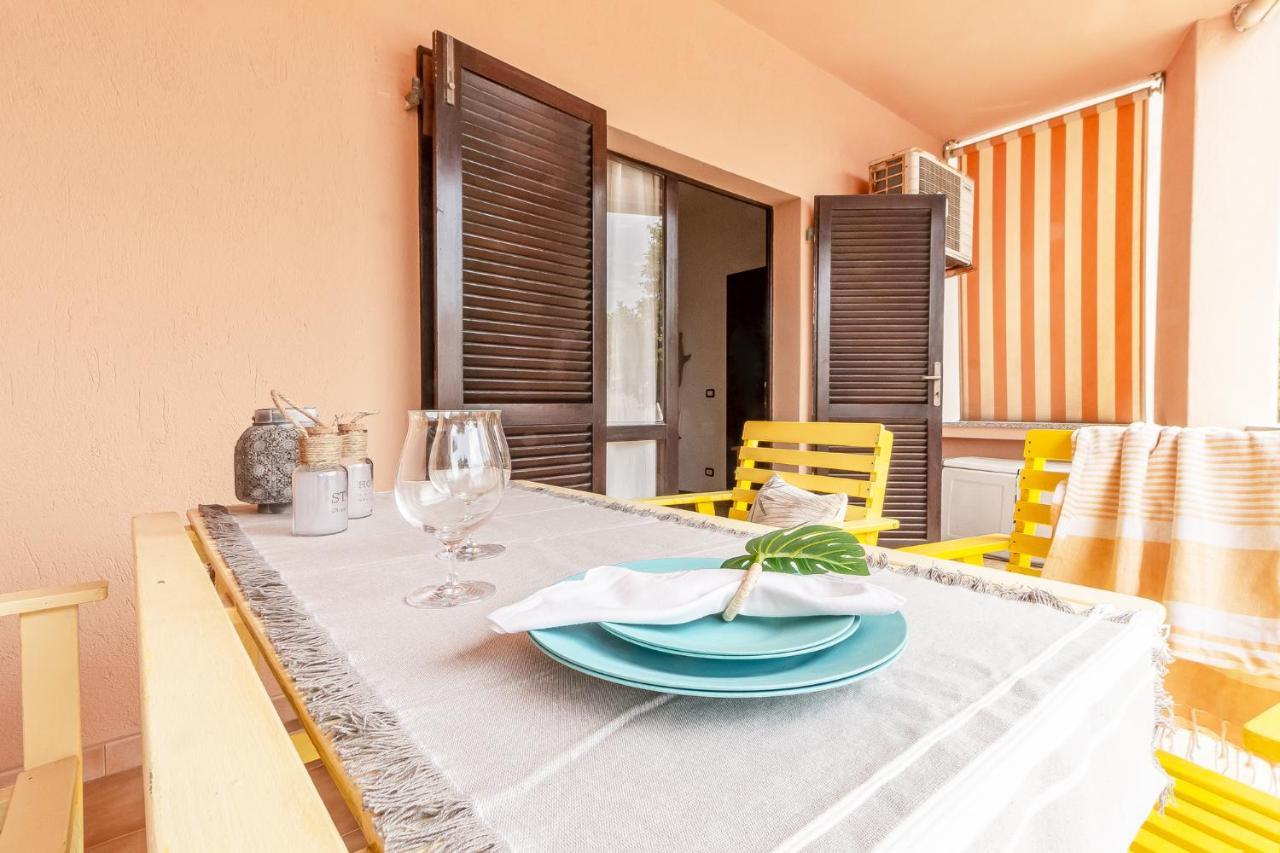 Appartamento Relax Family House Al Mare Isola Rossa Esterno foto