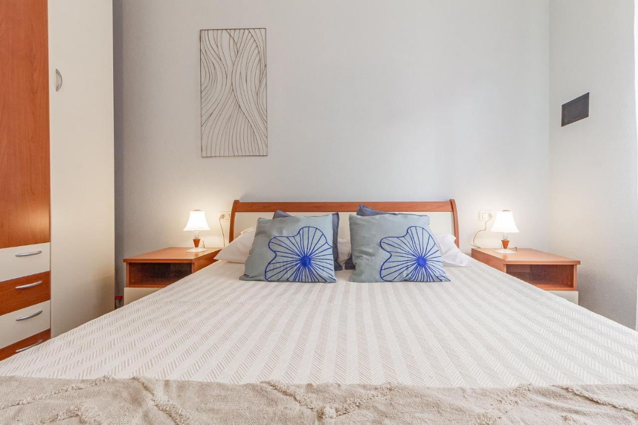 Appartamento Relax Family House Al Mare Isola Rossa Esterno foto