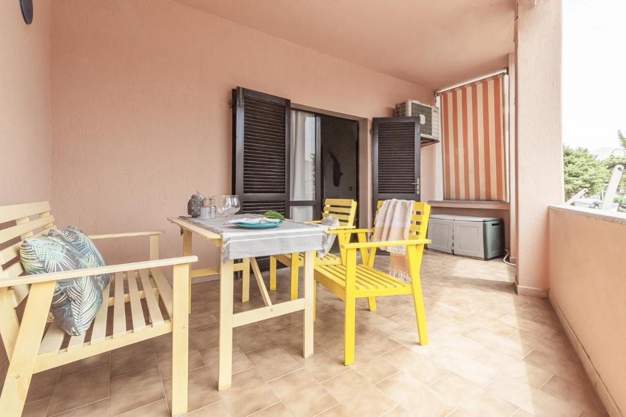 Appartamento Relax Family House Al Mare Isola Rossa Esterno foto