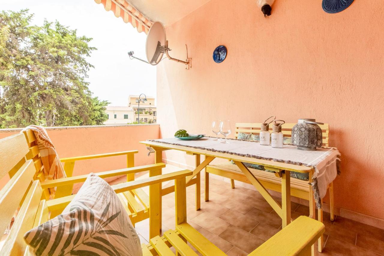 Appartamento Relax Family House Al Mare Isola Rossa Esterno foto
