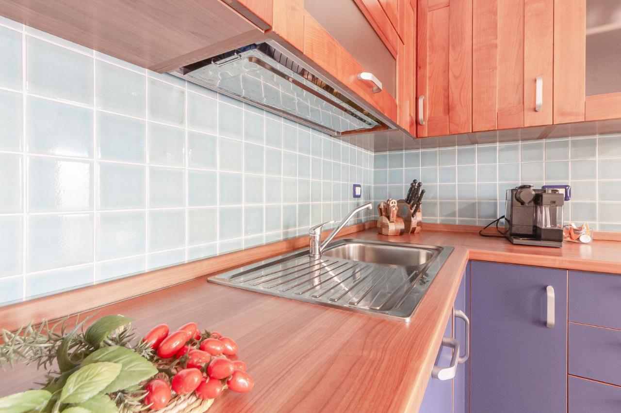 Appartamento Relax Family House Al Mare Isola Rossa Esterno foto
