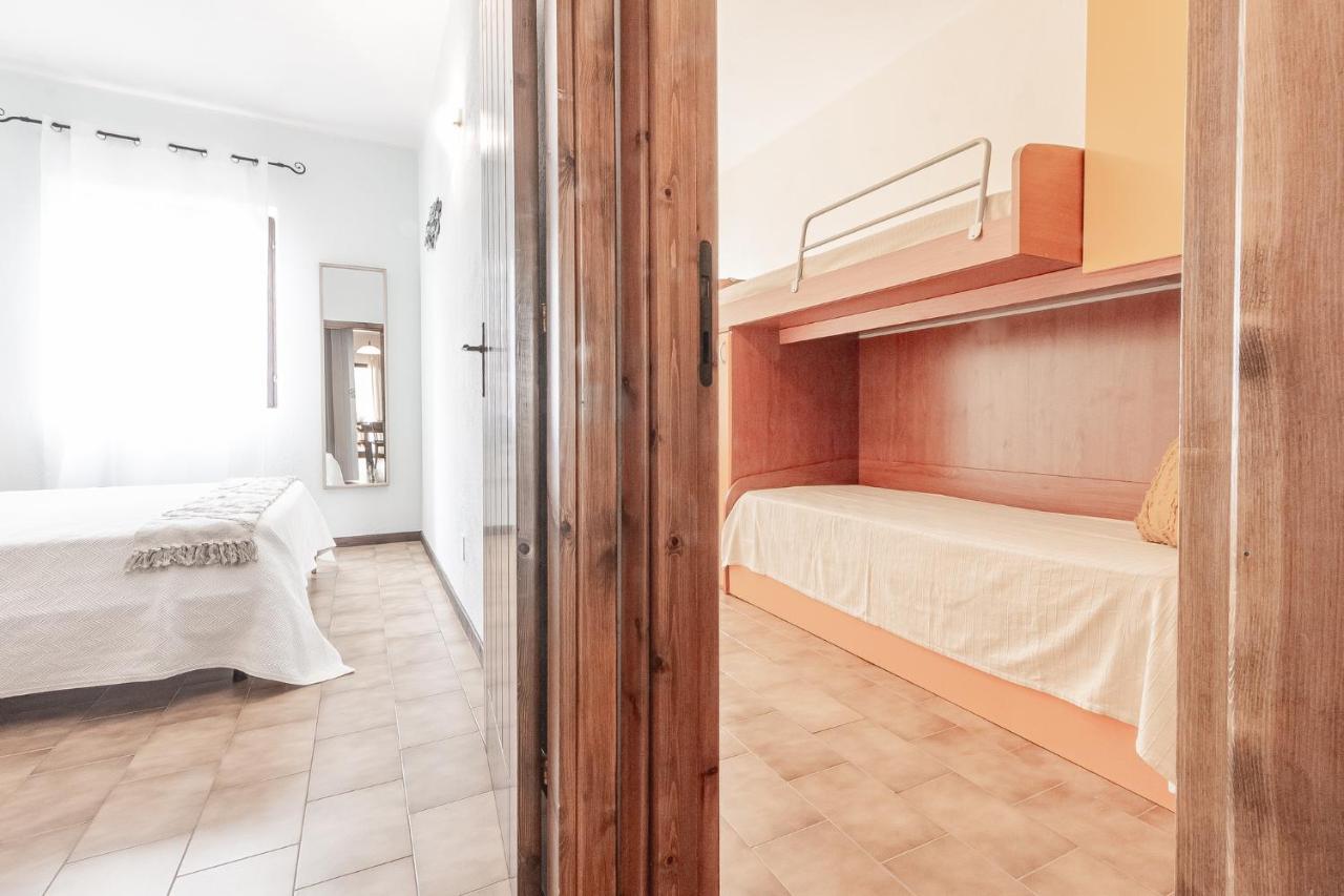 Appartamento Relax Family House Al Mare Isola Rossa Esterno foto